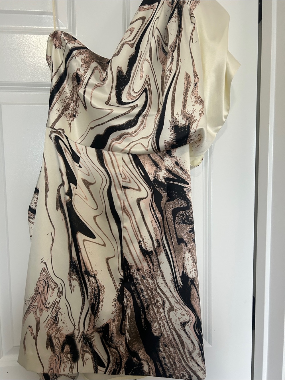 Jessica Simpson One-Shoulder Marble-Print Dress in Cream, Black & Brown